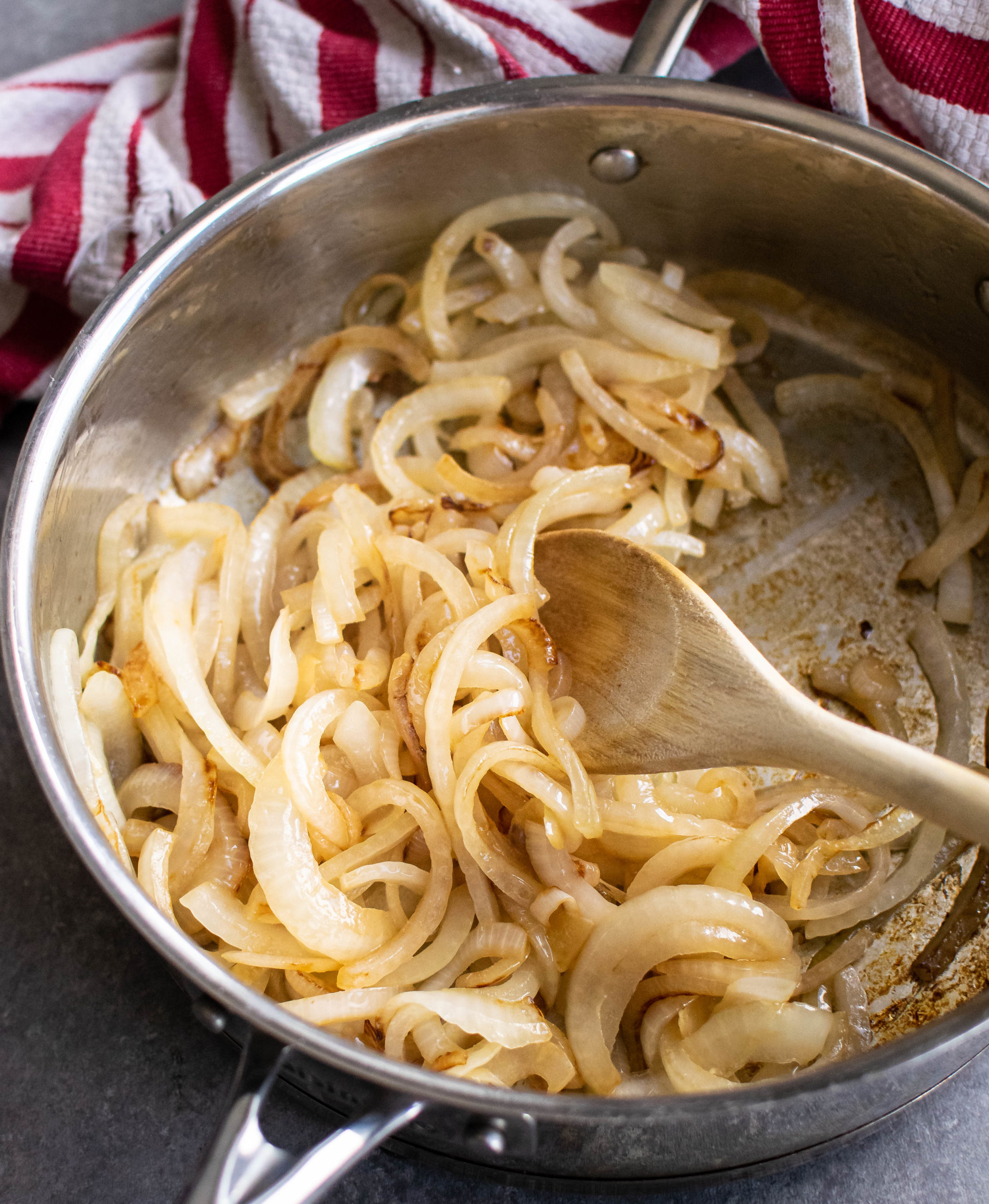 Easy Caramelized Onions Carolyn s Cooking